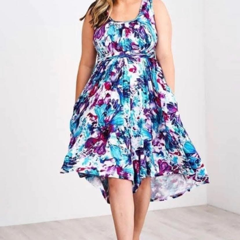 Latched Mama Momper Romper, Standard Size 6-18, Vivid Watercolor 2.0, NWT
